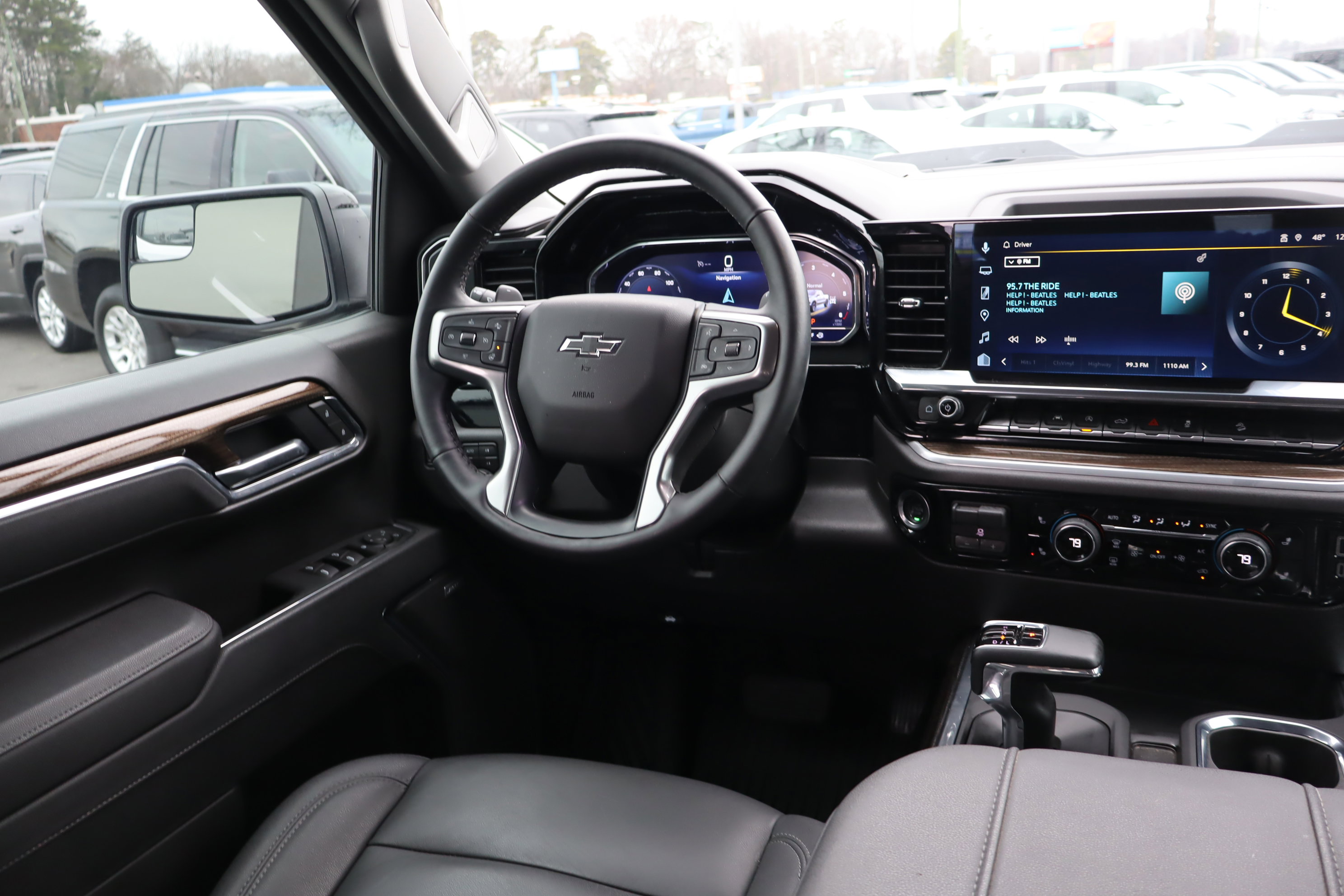 Certified 2025 Chevrolet Silverado 1500 LT Trail Boss w/ Convenience Package II image 15