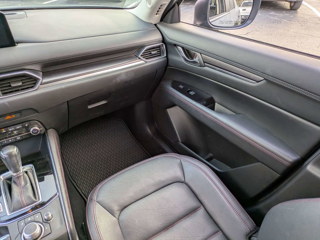 Used 2022 MAZDA CX-5 Carbon Edition image 17