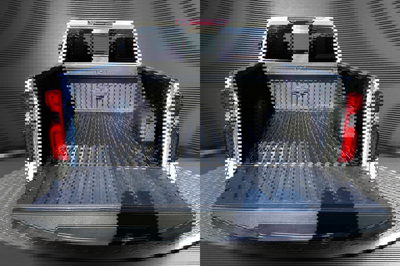 Used 2021 Chevrolet Silverado 1500 LT Trail Boss w/ Convenience Package II image 7