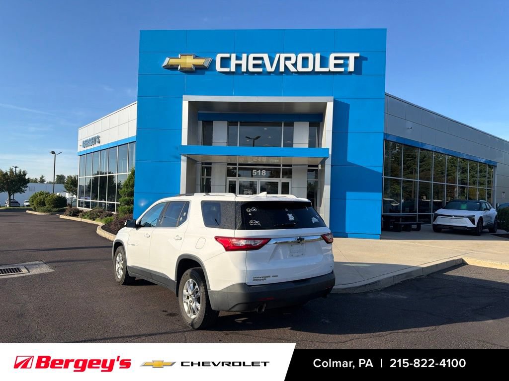 Used 2018 Chevrolet Traverse LT AWD/4WD image 3