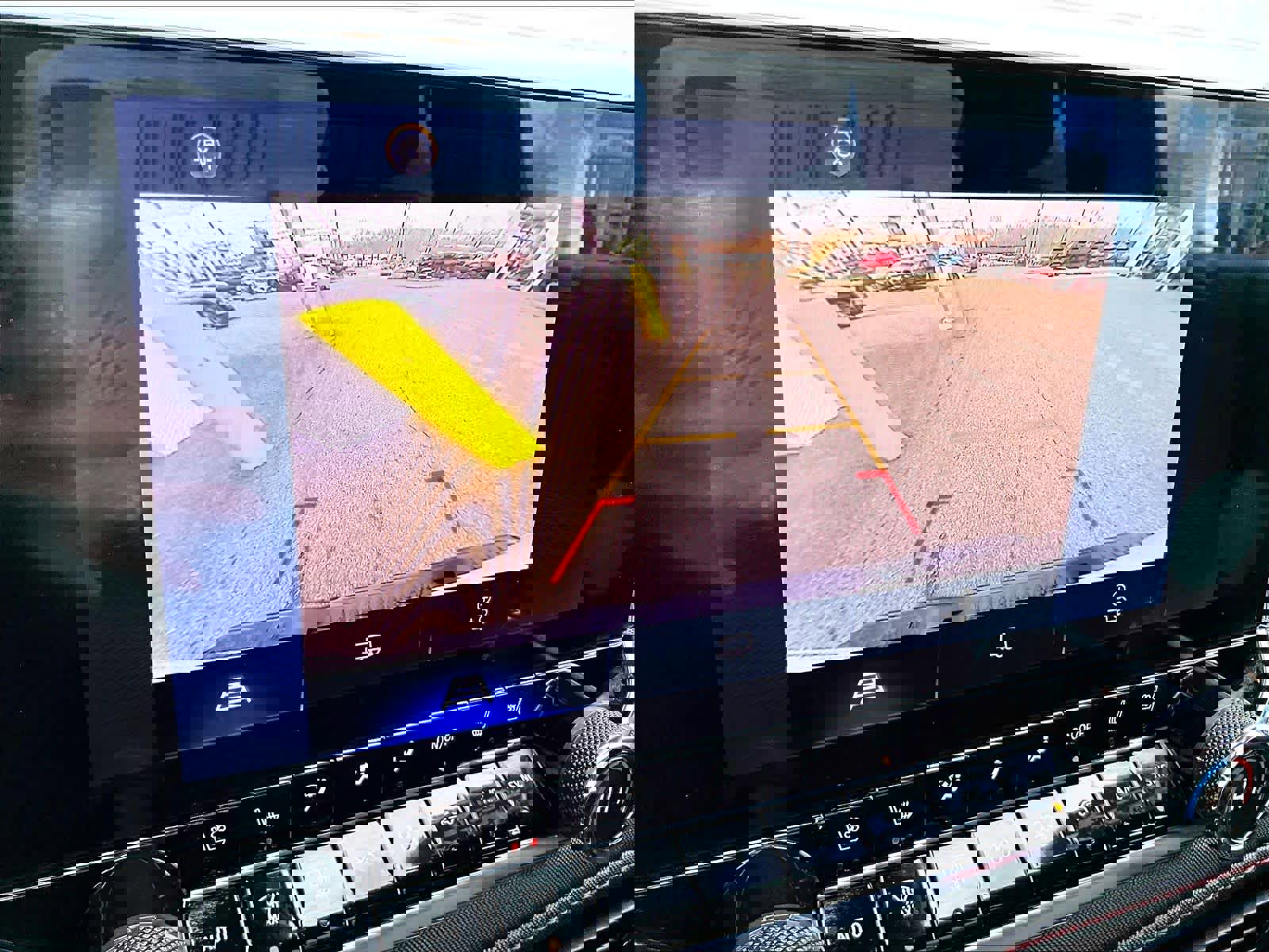 Used 2023 Chevrolet Colorado Z71 w/ Z71 Convenience Package 2 image 19