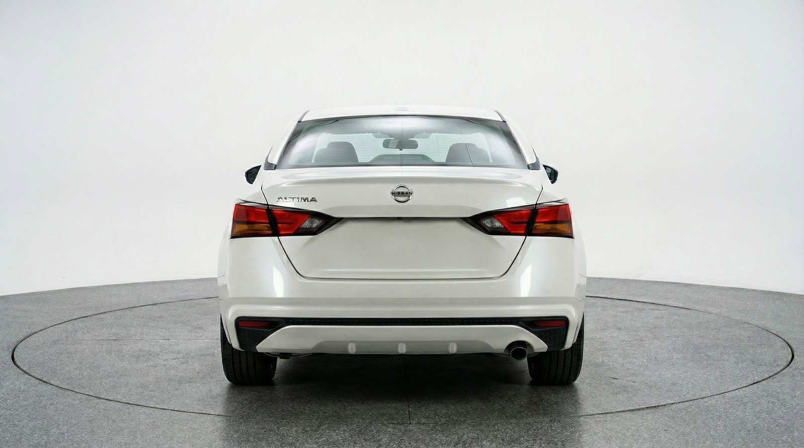 Used 2025 Nissan Altima 2.5 SV FWD image 7