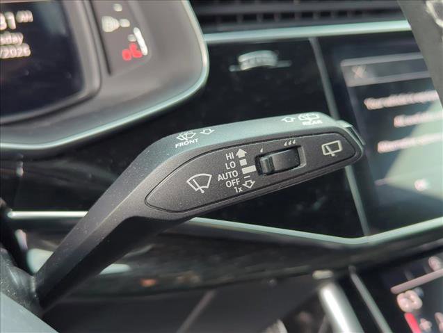 Used 2023 Audi Q8 Premium Plus AWD/4WD image 16