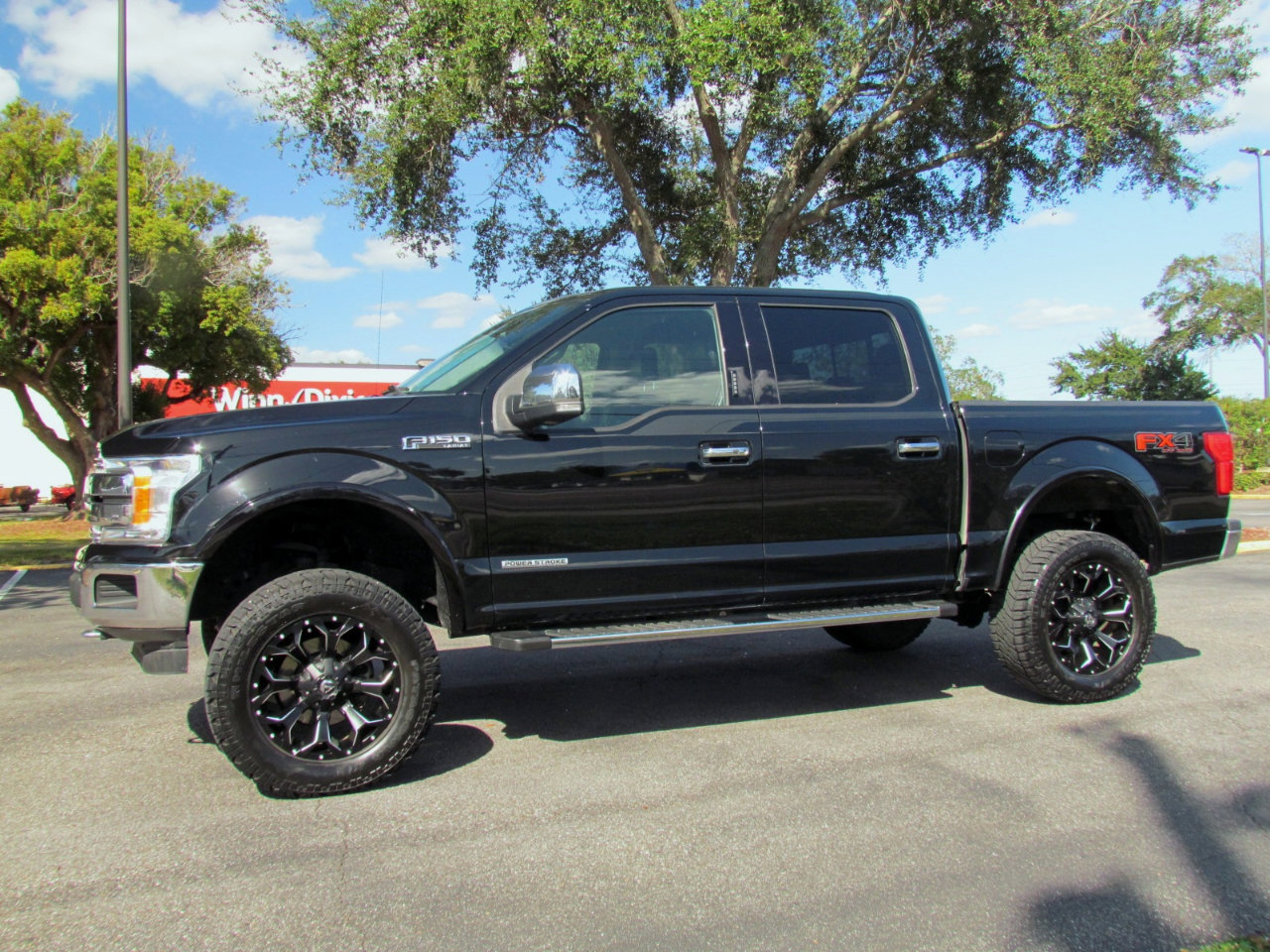 Used 2018 Ford F150 Lariat image 3