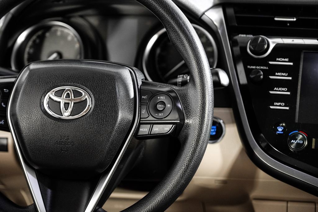 Used 2018 Toyota Camry LE w/ Audio Package image 17