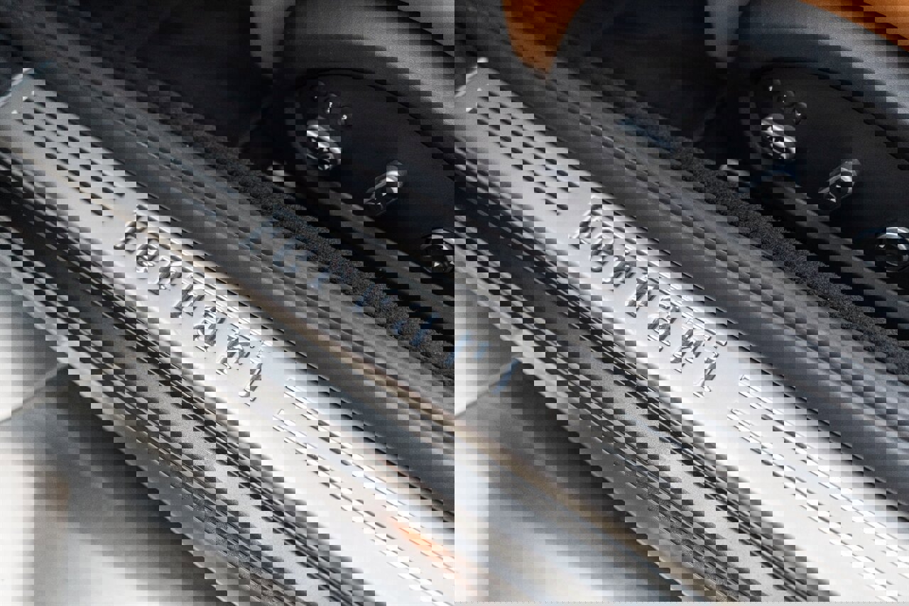 Used 2017 Ferrari California T image 40