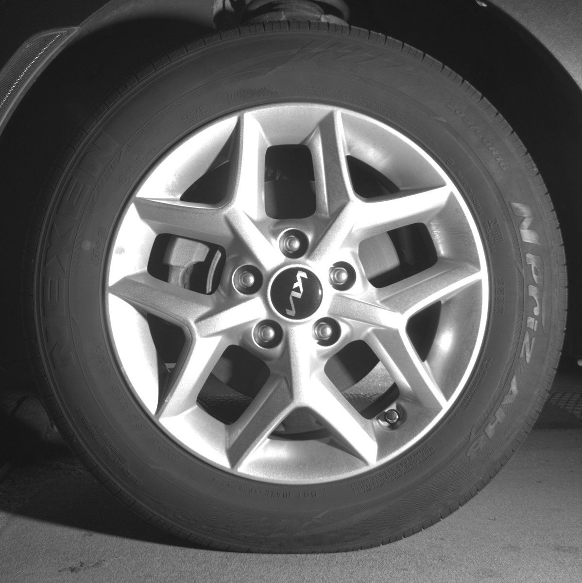 Used 2025 Kia Soul LX w/ LX Technology Package FWD image 12