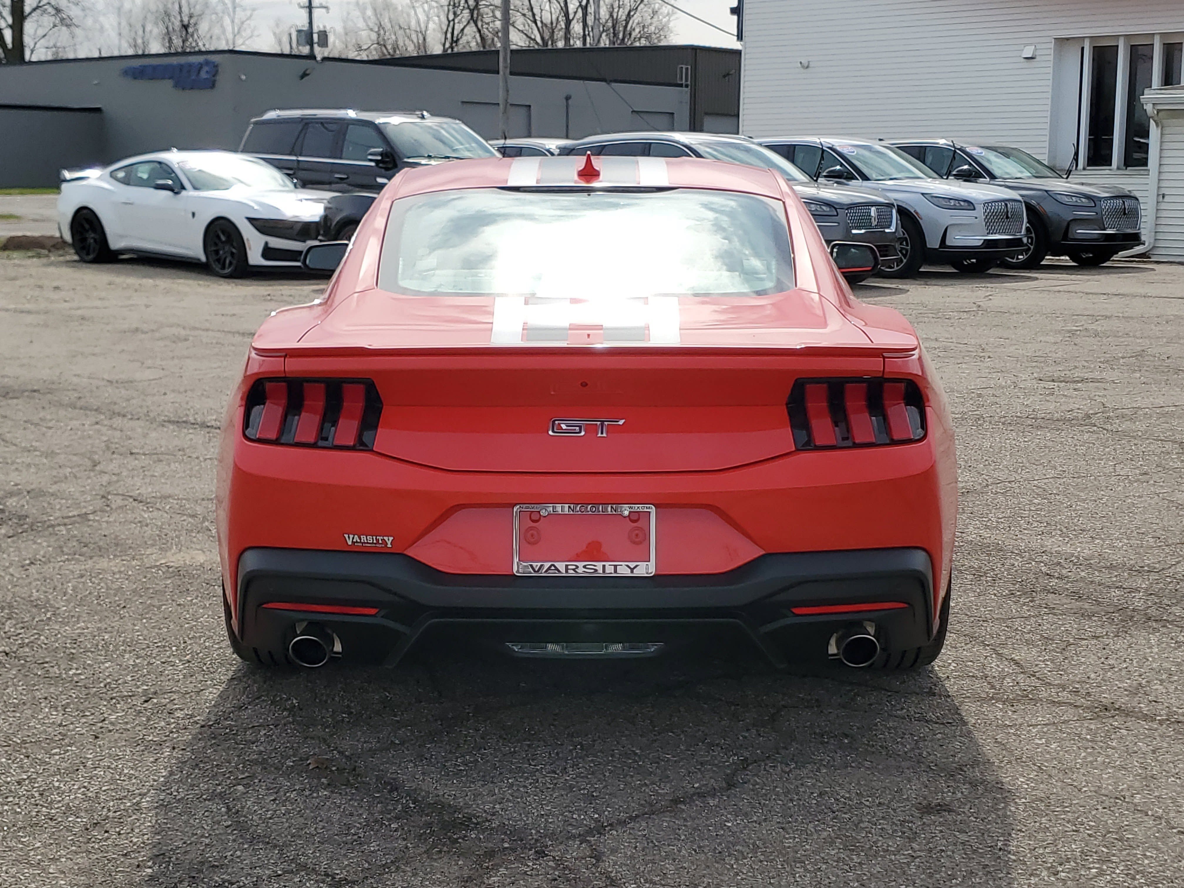 Used 2025 Ford Mustang GT Premium RWD image 5