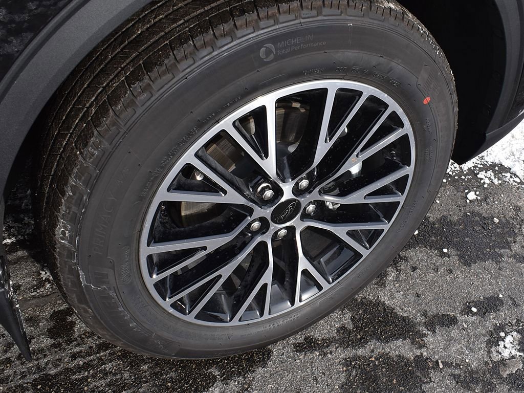 New 2026 Ford Escape SE image 9