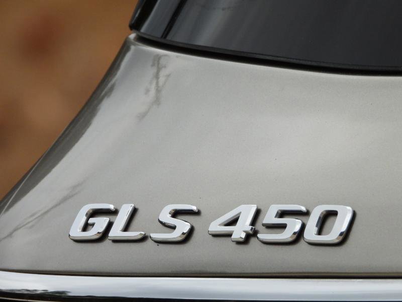 Used 2022 Mercedes-Benz GLS 450 4MATIC image 9