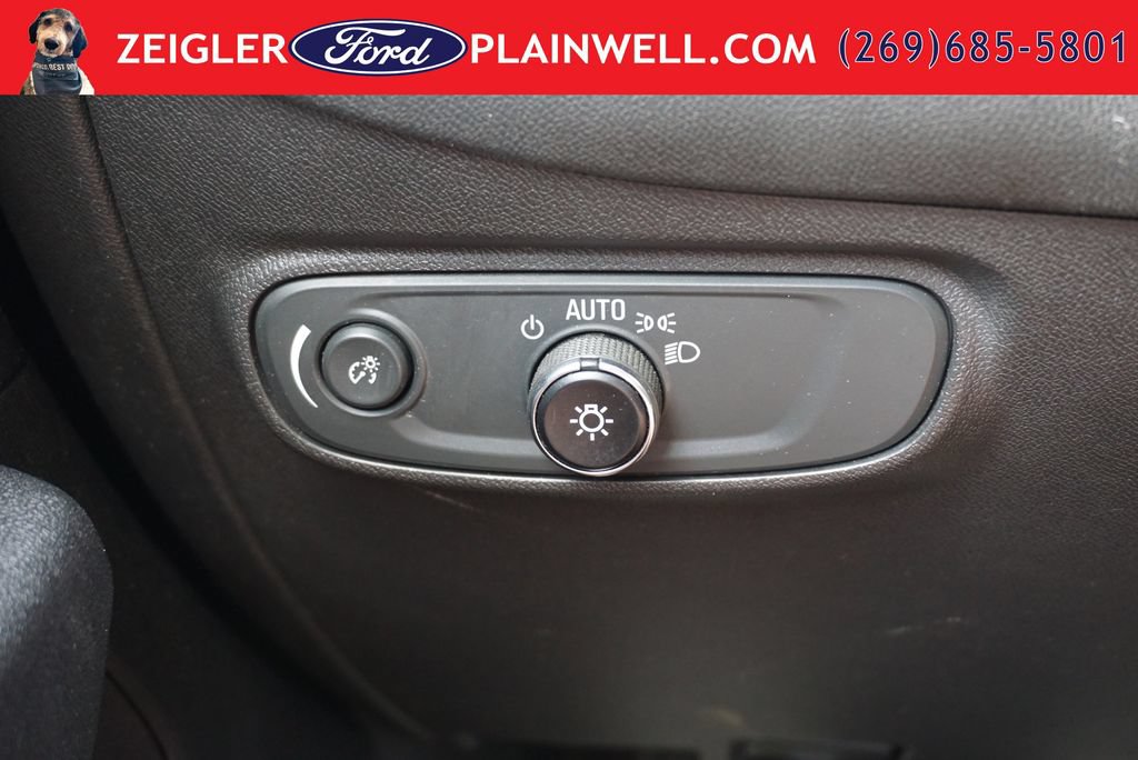 Used 2023 Chevrolet Equinox RS w/ LPO, Floor Liner Package FWD image 27