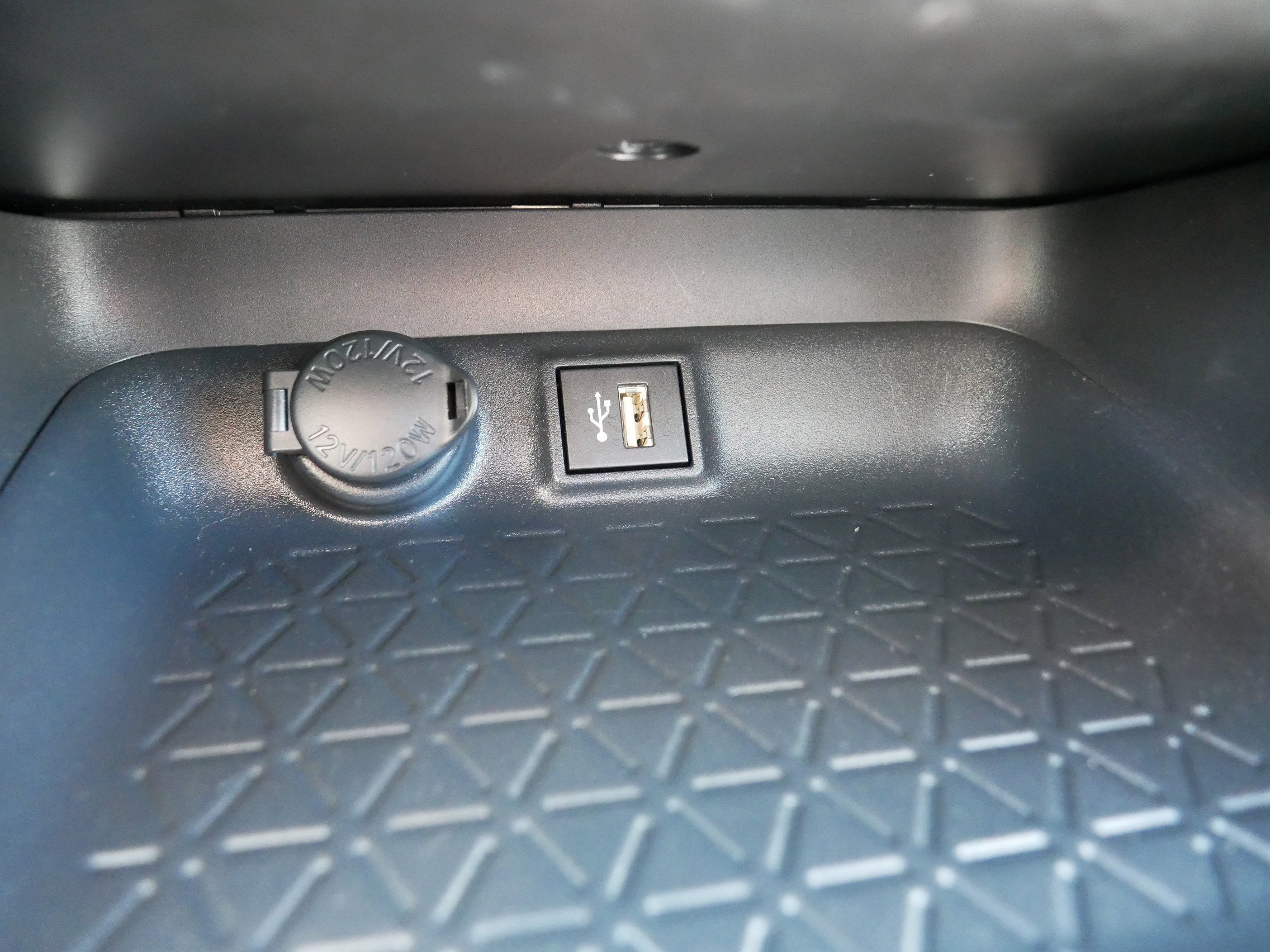 Used 2023 Toyota RAV4 XLE w/ Convenience Package AWD/4WD image 33