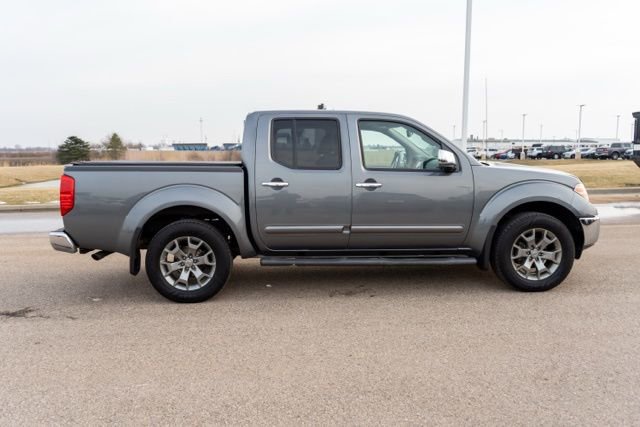 Used 2019 Nissan Frontier SL image 8