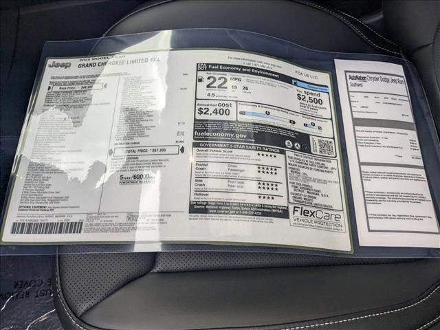 New 2025 Jeep Grand Cherokee Limited w/ Luxury Tech Group II image 20