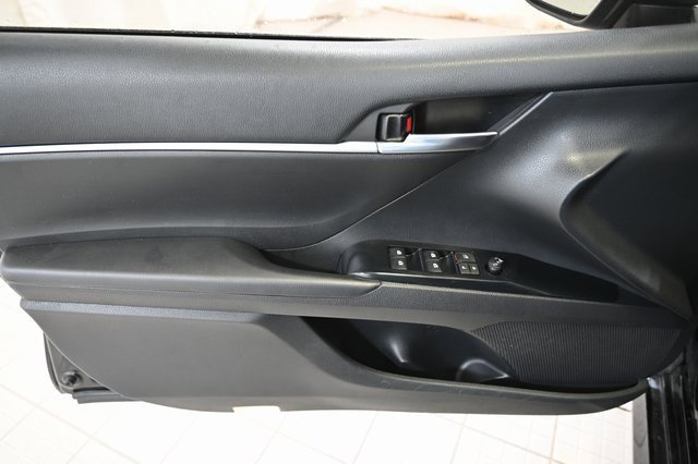 Used 2019 Toyota Camry LE image 20