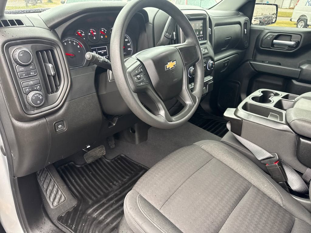 Used 2022 Chevrolet Silverado 1500 Custom AWD/4WD image 17