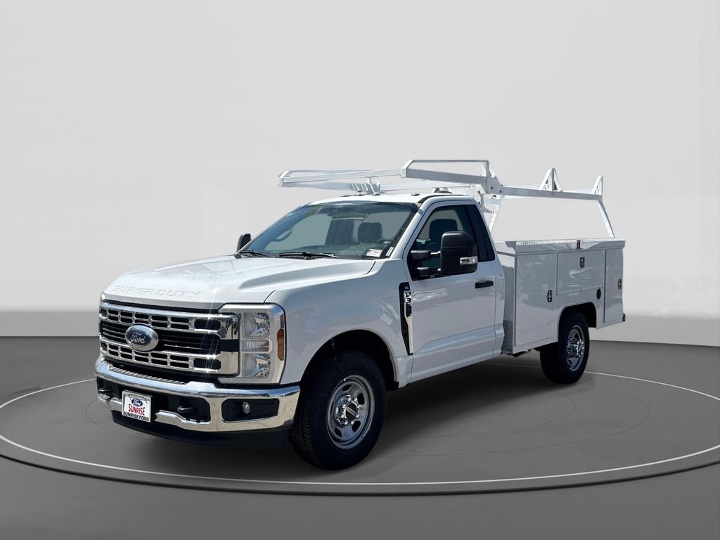 New 2026 Ford F350 XL w/ XL Chrome Package