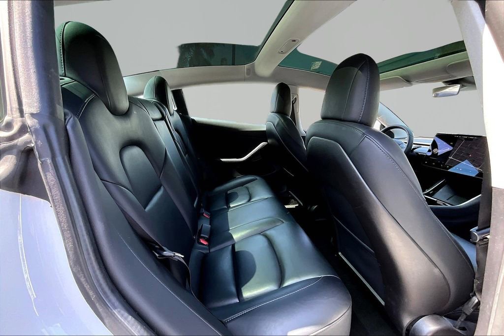 Used 2020 Tesla Model 3 Performance image 24