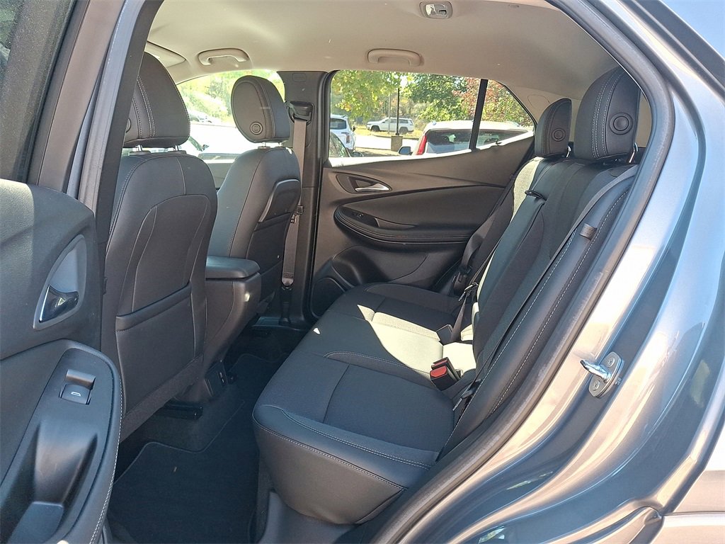 Used 2022 Buick Encore GX Select w/ Sport Touring Package image 12