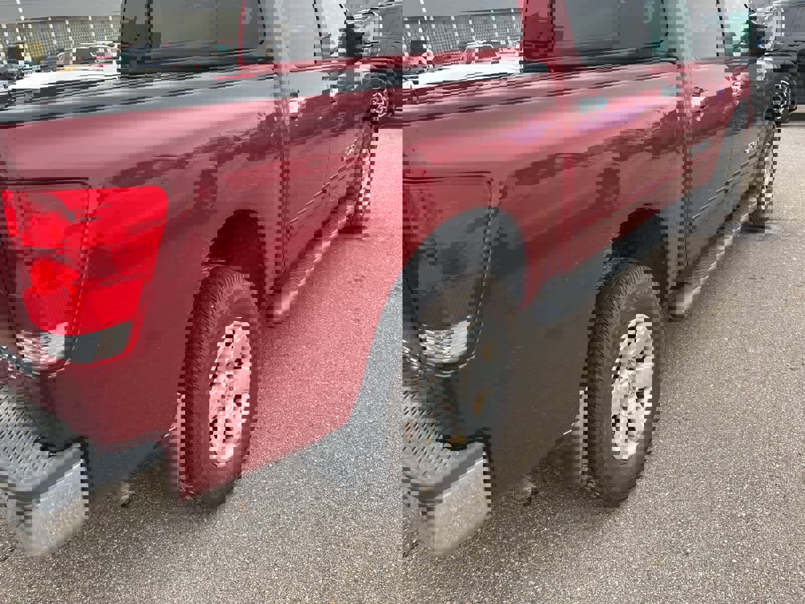 Used 2006 Nissan Titan LE w/ (S01) Side-Airbag Pkg w/ VDC image 17