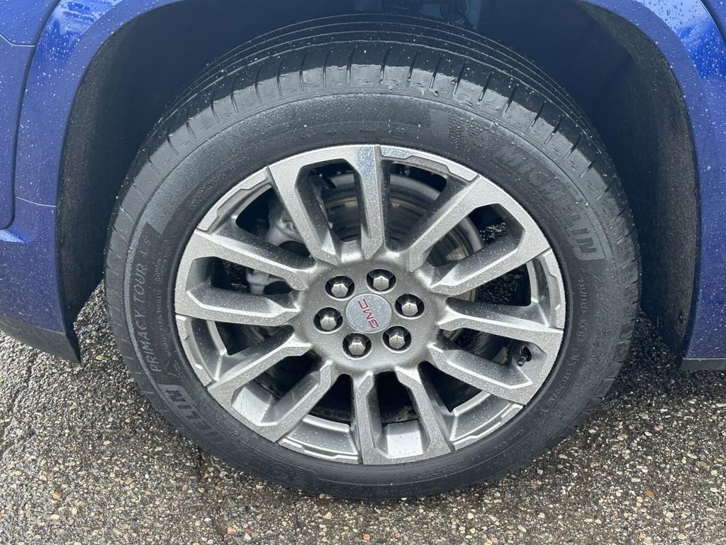 Certified 2023 GMC Acadia Denali w/ Denali Technology Package image 9