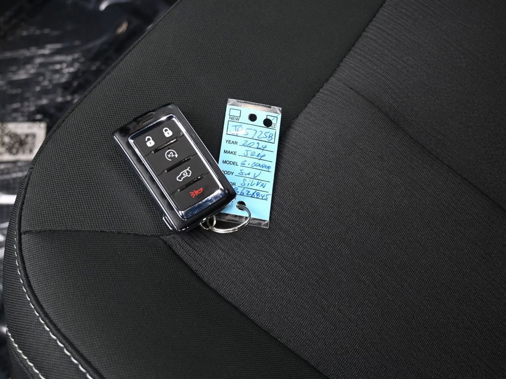 Used 2024 Jeep Grand Cherokee L Laredo w/ Luxury Tech Group I image 18