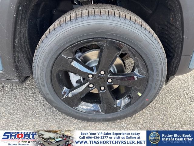New 2026 Jeep Grand Cherokee Limited w/ Limited Altitude Package AWD/4WD image 12
