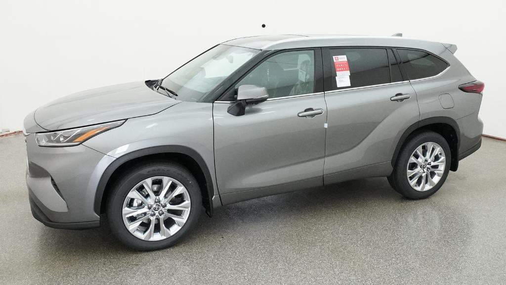 New 2026 Toyota Highlander Limited AWD/4WD image 2
