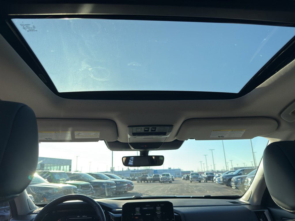 Certified 2023 Nissan Pathfinder Platinum image 29