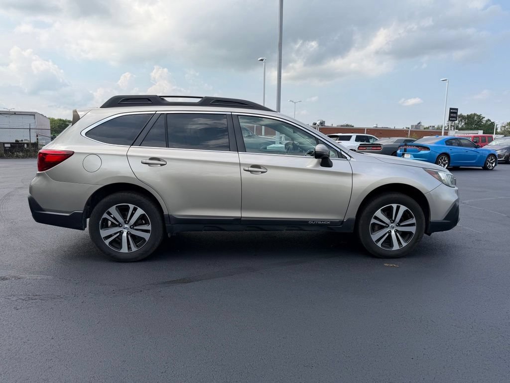 Used 2019 Subaru Outback 2.5i Limited AWD/4WD image 9