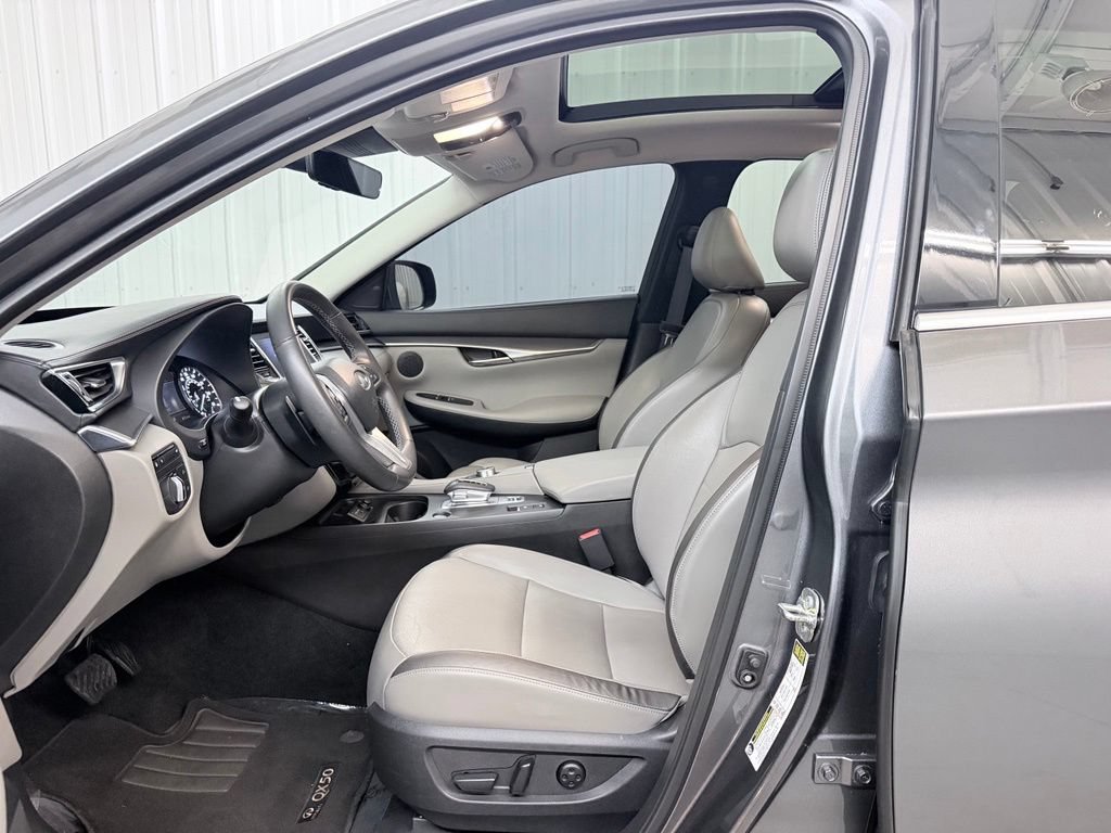 Certified 2023 INFINITI QX50 Luxe FWD image 10