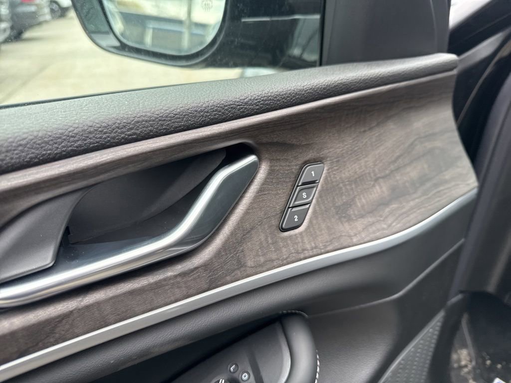 New 2026 Jeep Grand Cherokee Limited AWD/4WD image 22
