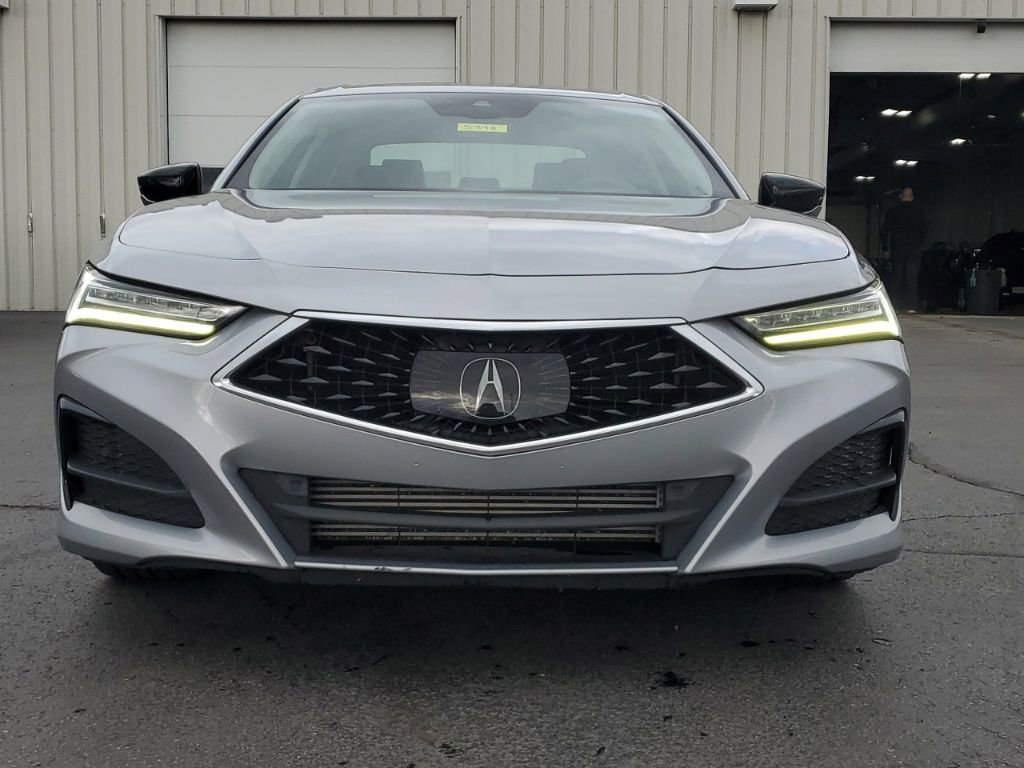 Used 2022 Acura TLX w/ Technology Package image 2