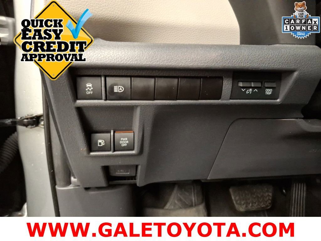 Used 2021 Toyota Sienna XLE w/ XLE Plus Package image 20