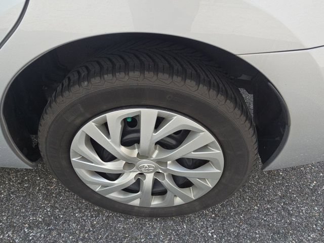 Used 2019 Toyota Corolla LE FWD image 13