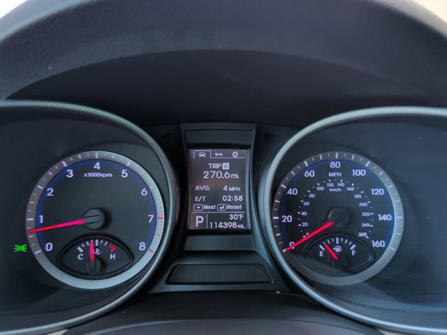 Used 2015 Hyundai Santa Fe GLS image 18