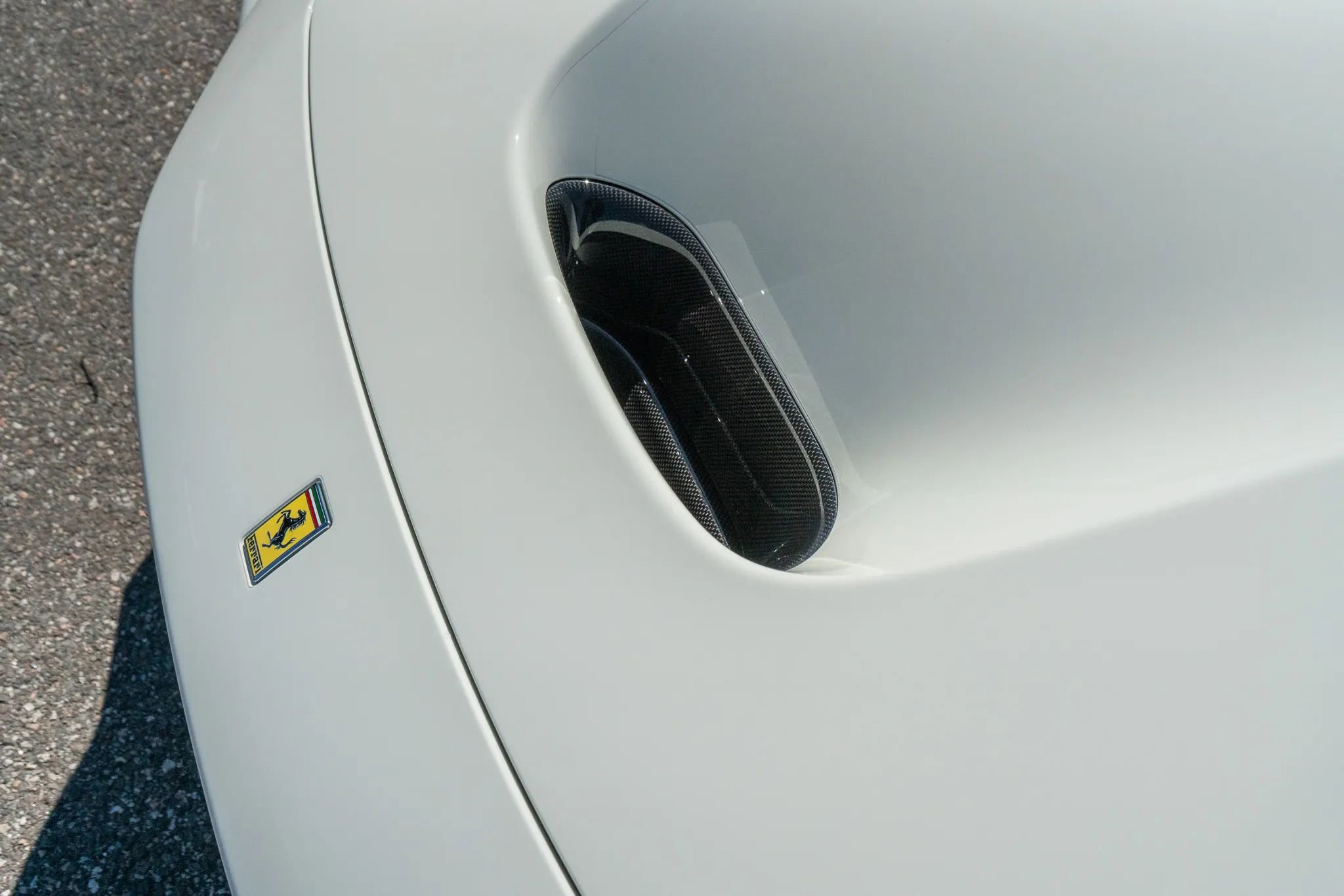 Used 2021 Ferrari F8 Tributo image 7