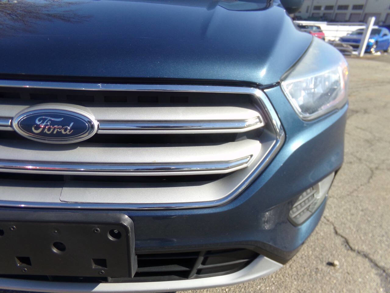 Used 2018 Ford Escape SE image 3