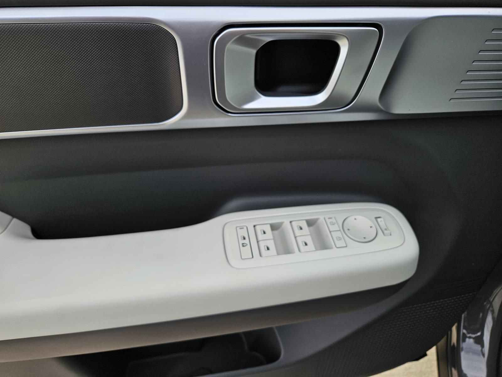 New 2026 Hyundai Santa Fe SE FWD image 15