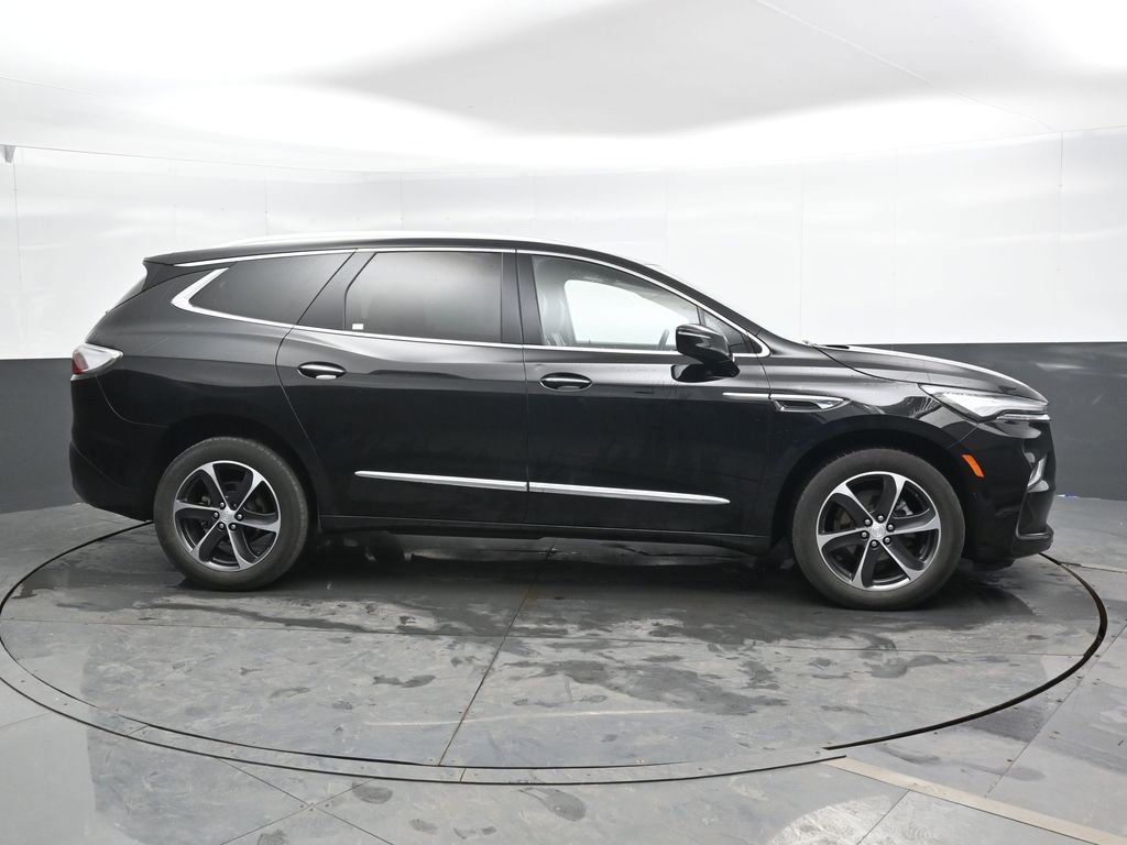 Used 2022 Buick Enclave Essence w/ Experience Buick Package image 4