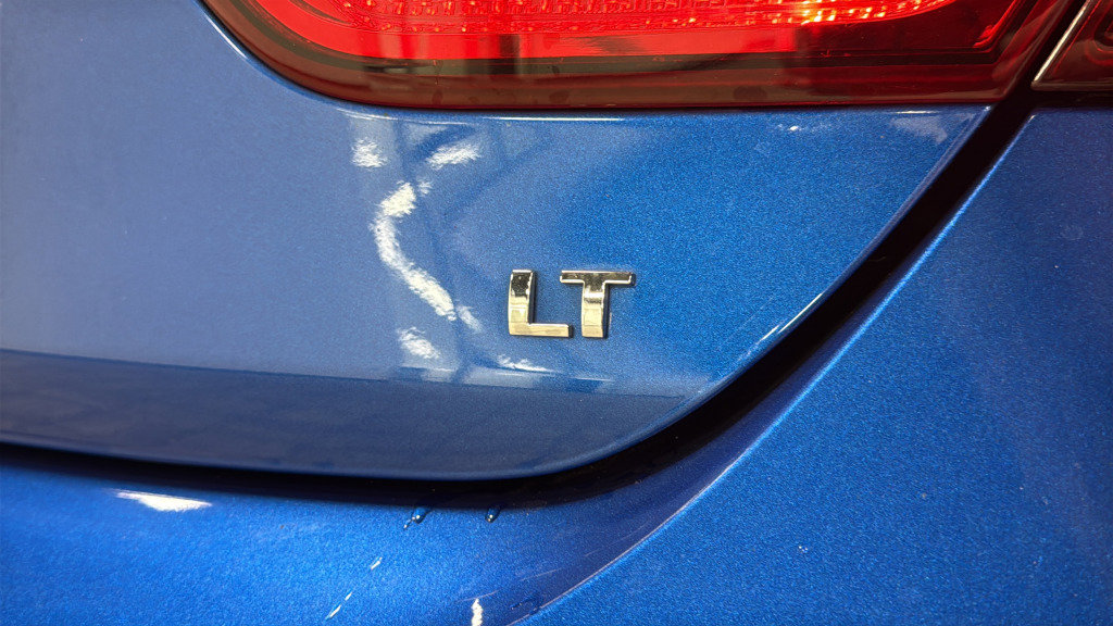 Used 2018 Chevrolet Cruze LT w/ Convenience Package image 14