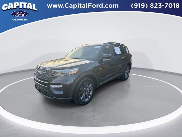 Certified 2023 Ford Explorer XLT w/ Equipment Group 202A image 4