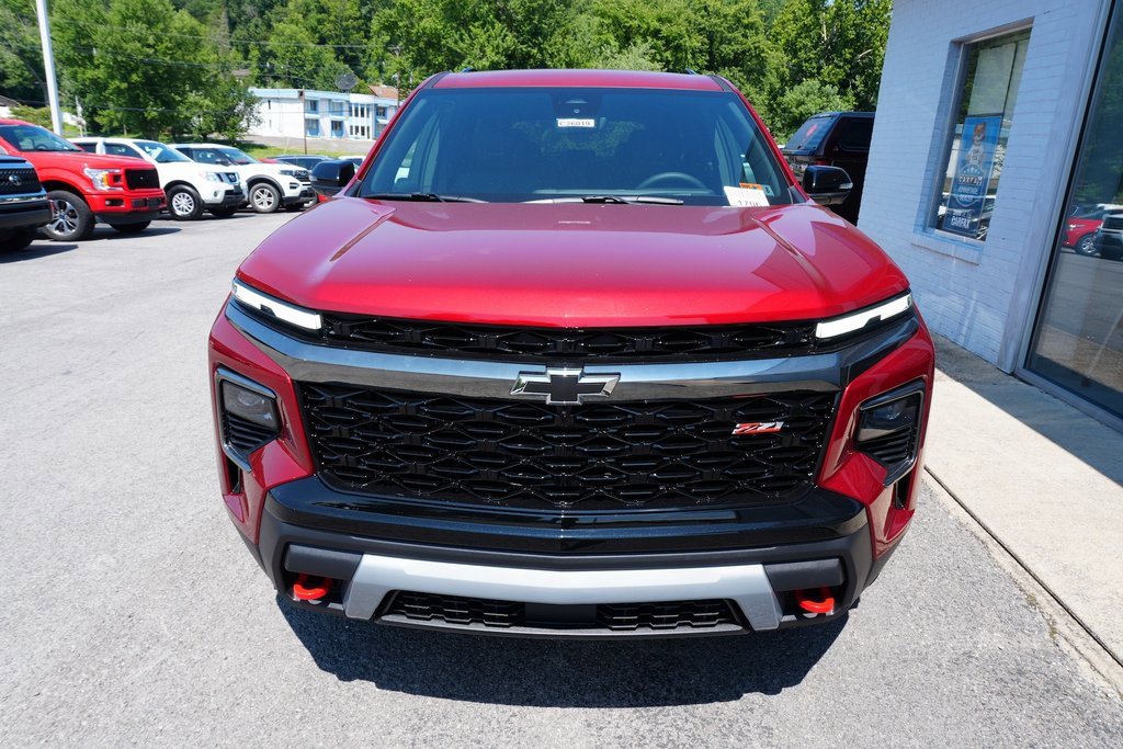 New 2026 Chevrolet Traverse Z71 w/ Driver Confidence Package image 2