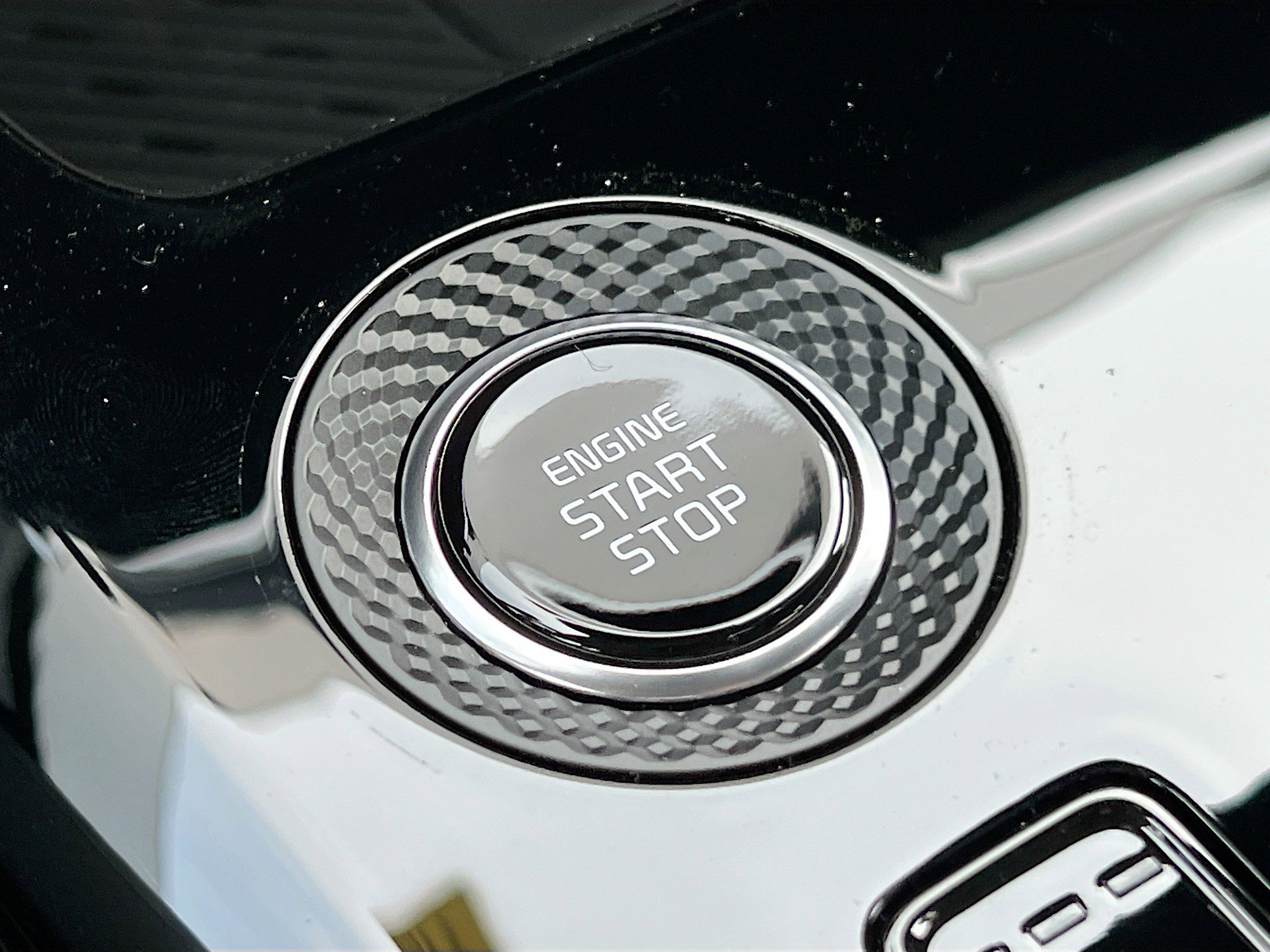 New 2025 Kia Niro EX Touring image 13