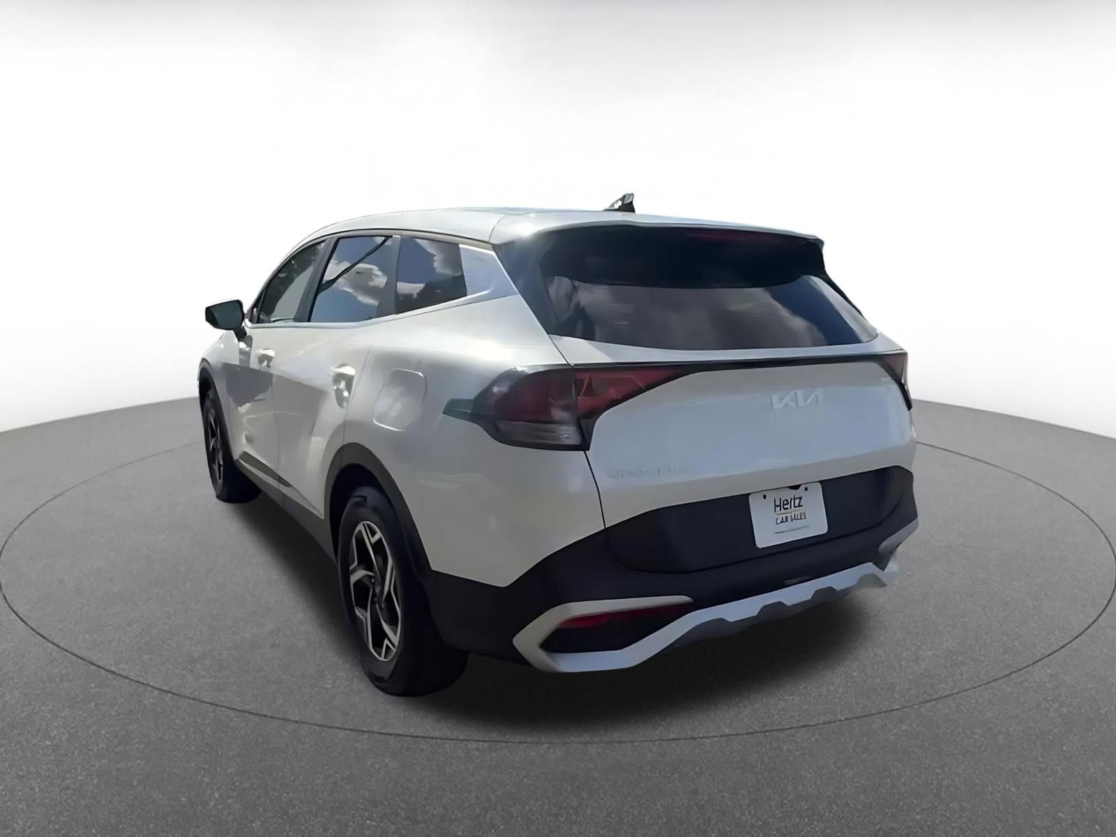 Used 2025 Kia Sportage LX image 11