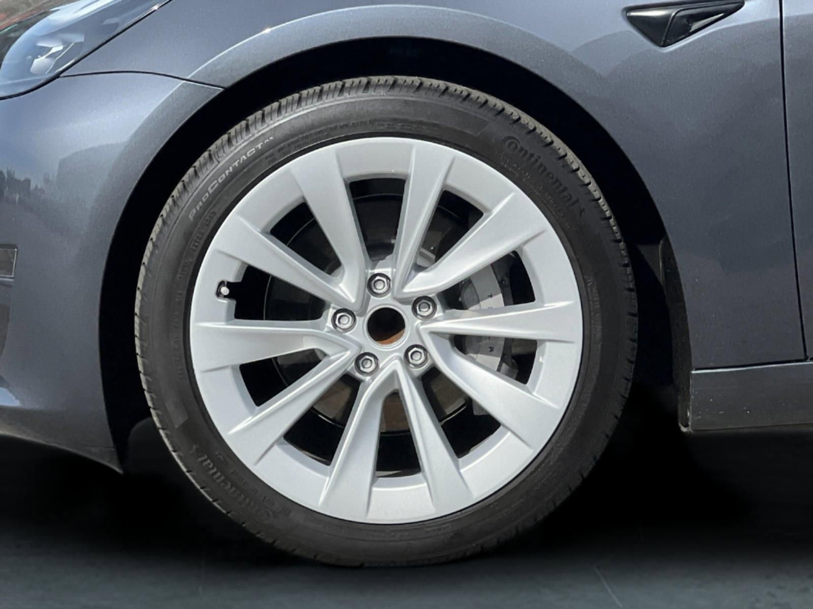 Used 2023 Tesla Model 3 Standard Range image 23