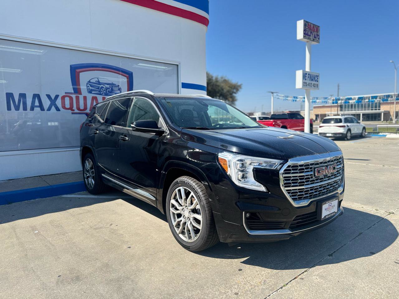 Used 2022 GMC Terrain Denali w/ Denali Premium Package image 12