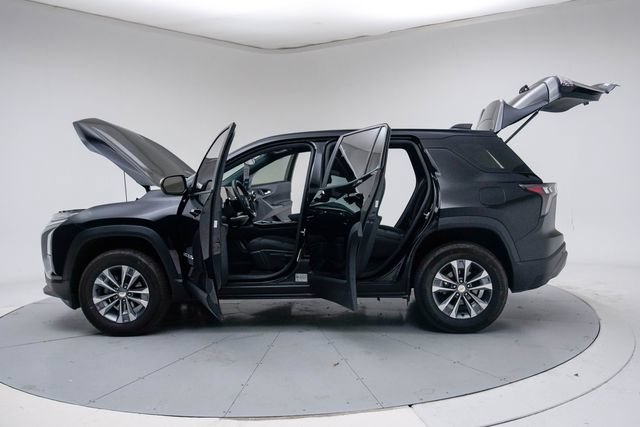 Used 2026 Chevrolet Equinox LT AWD/4WD image 17