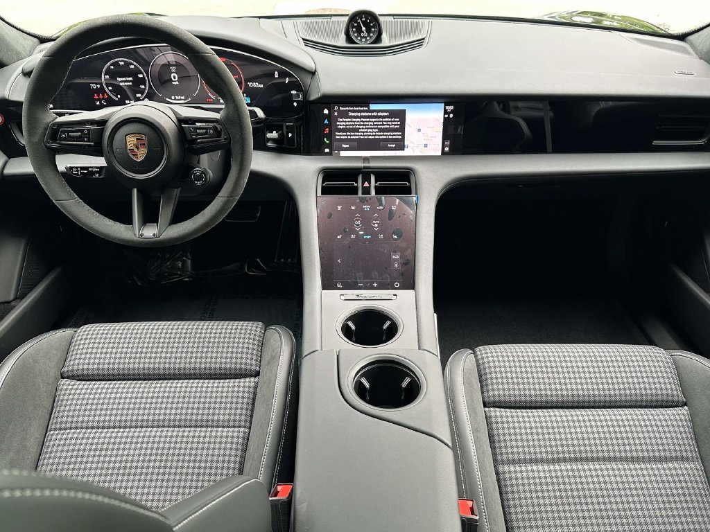 New 2026 Porsche Taycan GTS AWD/4WD image 14