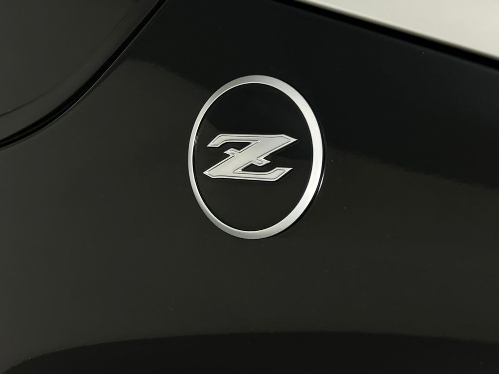 Used 2025 Nissan Z Sport w/ Floor Mat Package image 13